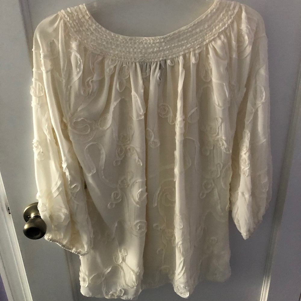 Patterned Blouse - Picture 2 of 2